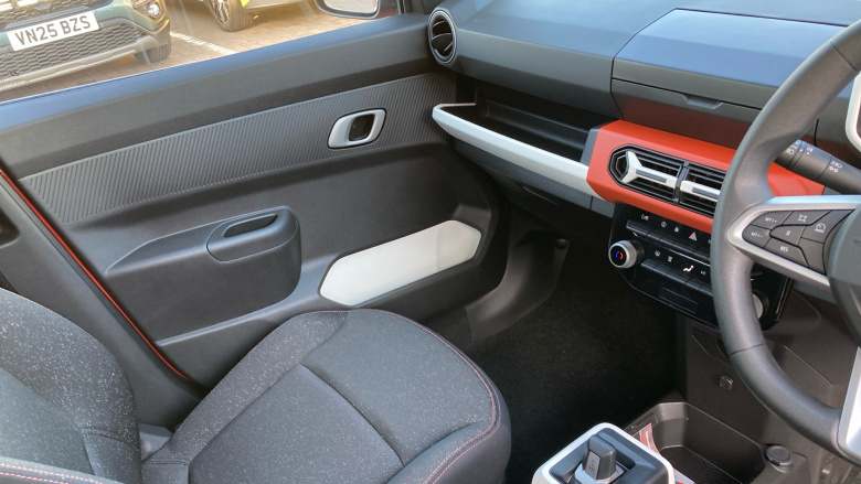 Dacia Spring 27kWh Expression 65 48kW 5dr Auto Electric Hatchback